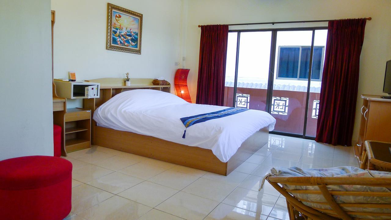 Metro Apartments Pattaya Exterior photo